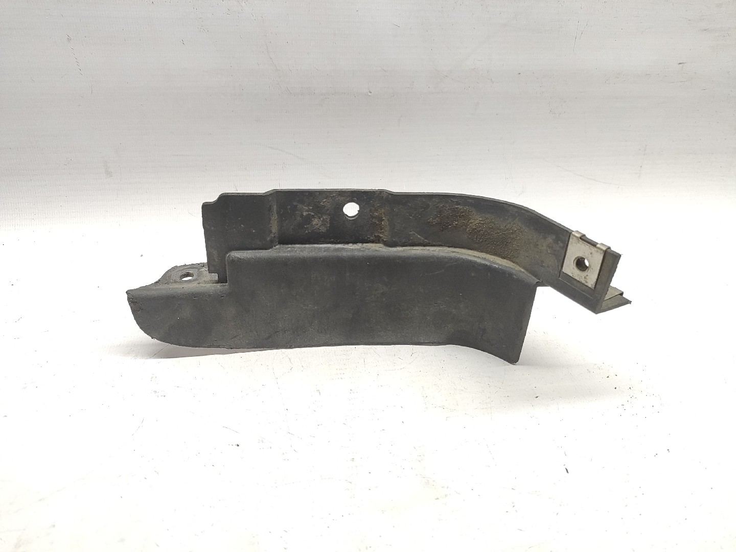 Guia Para Choques Tras Esquerda AUDI A4 (8E2, B6) | 00 - 05