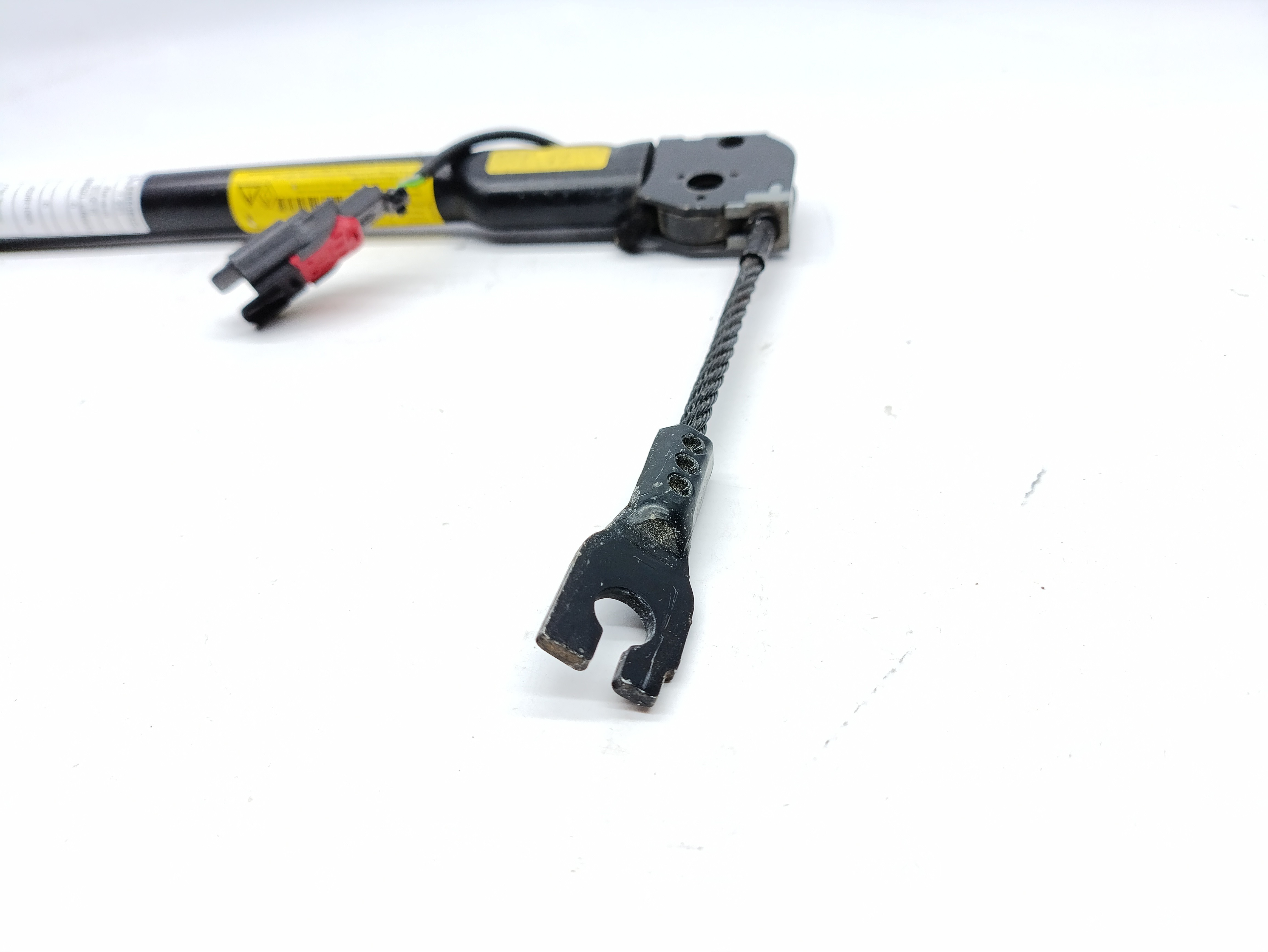 Pre Tensor Frente Direito RENAULT CLIO III (BR0/1, CR0/1) | 05 - 