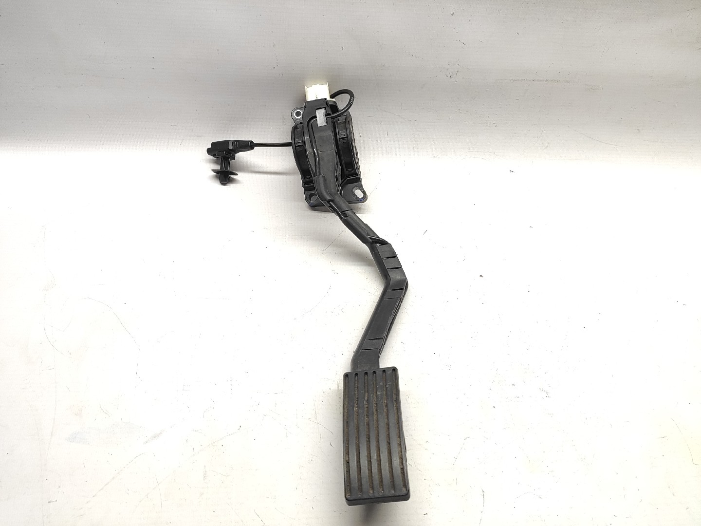Drosselpotentiometer PEUGEOT 407 (6D_) | 04 - 11