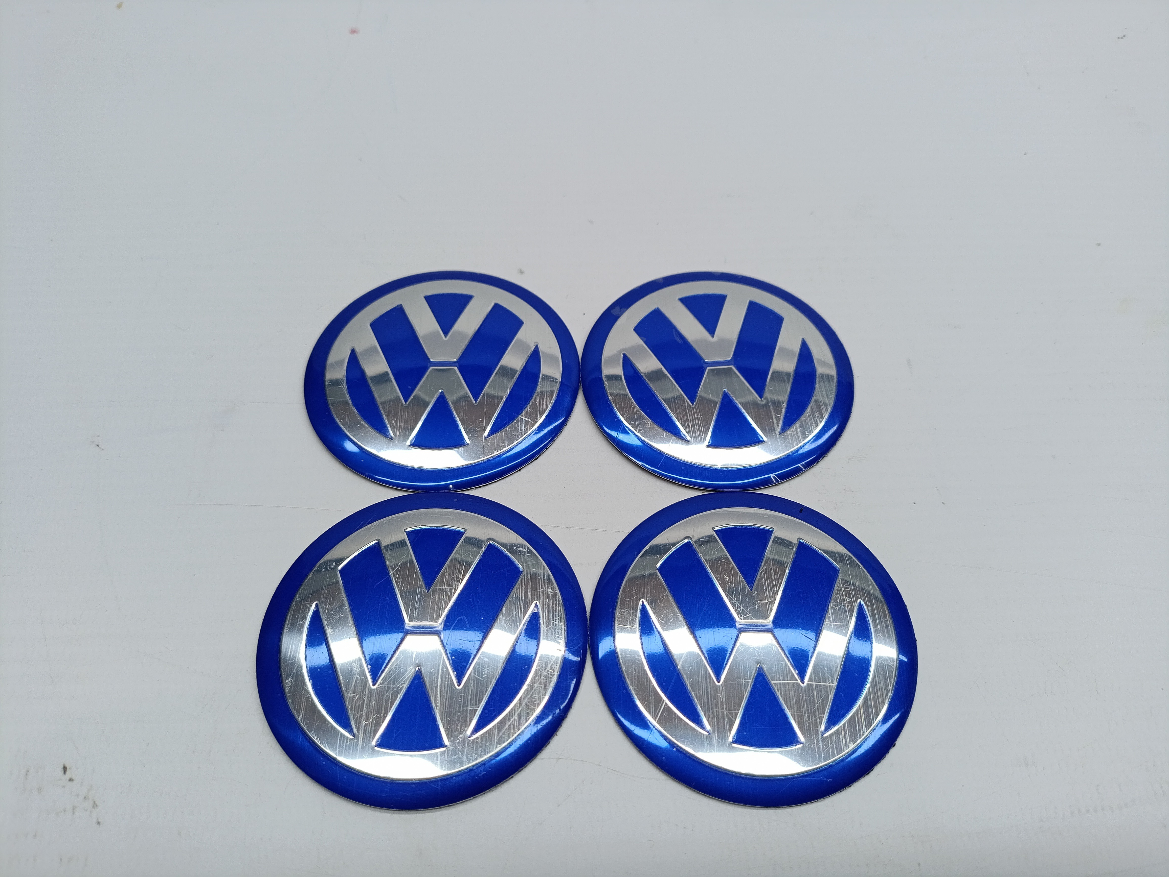 Adhesivo para el centro de la rueda VOLKSWAGEN PASSAT Variant (3G5, CB5) | 14 - 