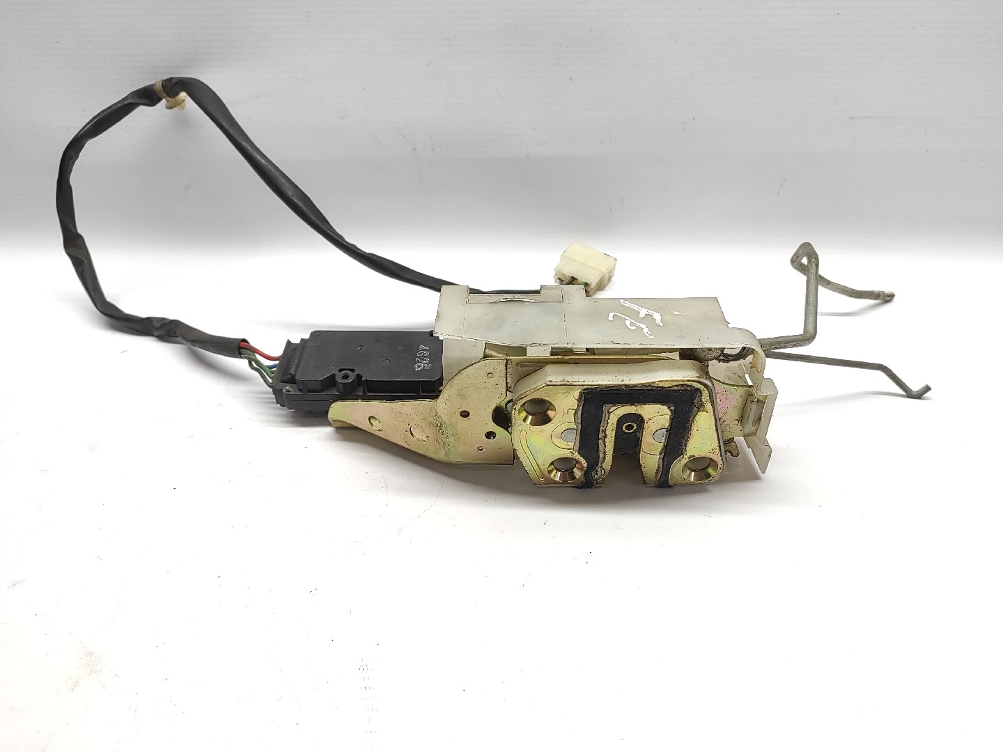 Türschloss vorne links MAZDA 323 F V (BA) | 94 - 98