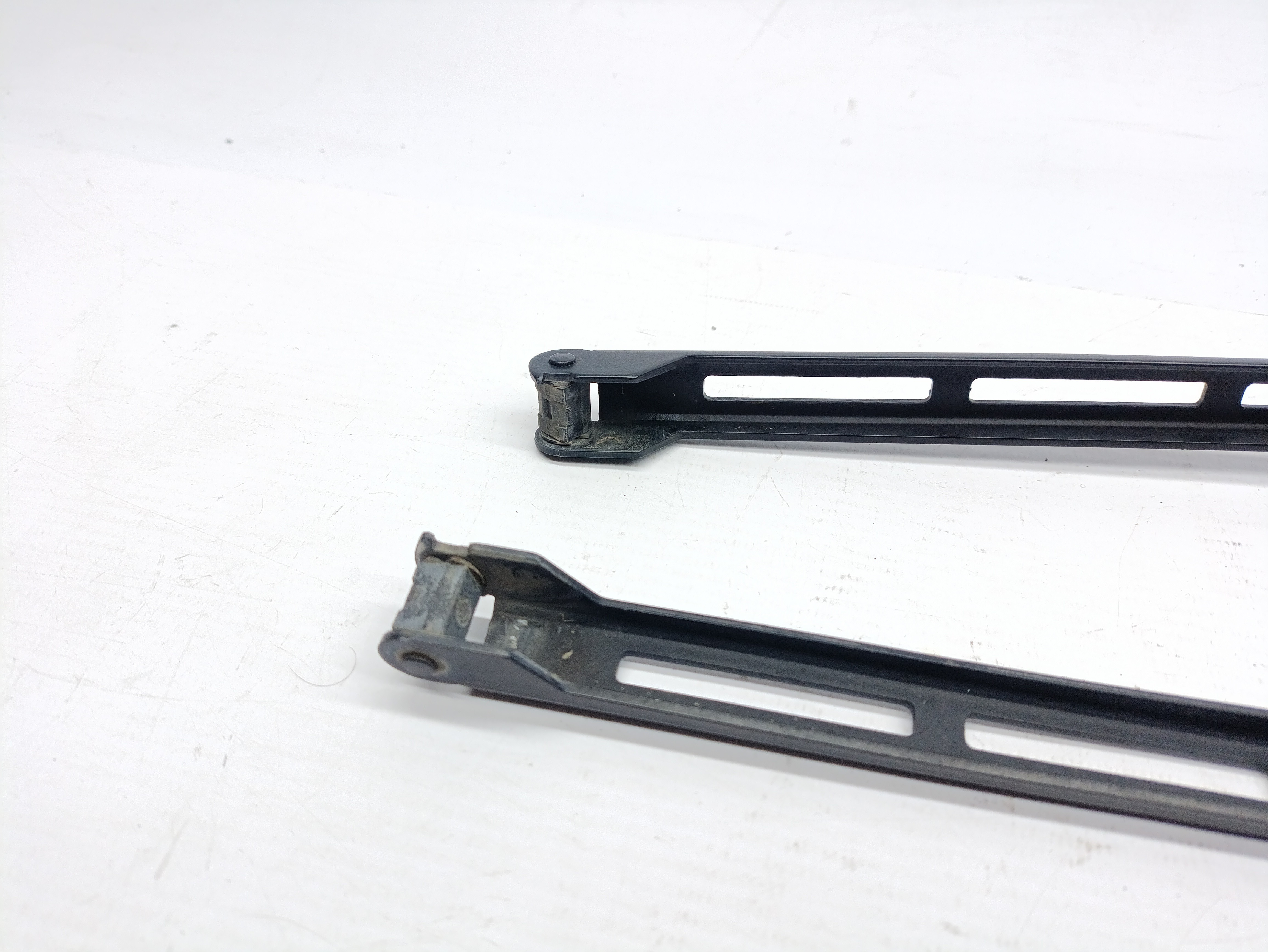 Meccanismo tergicristalli anteriori AUDI A4 Avant (8ED, B7) | 04 - 08
