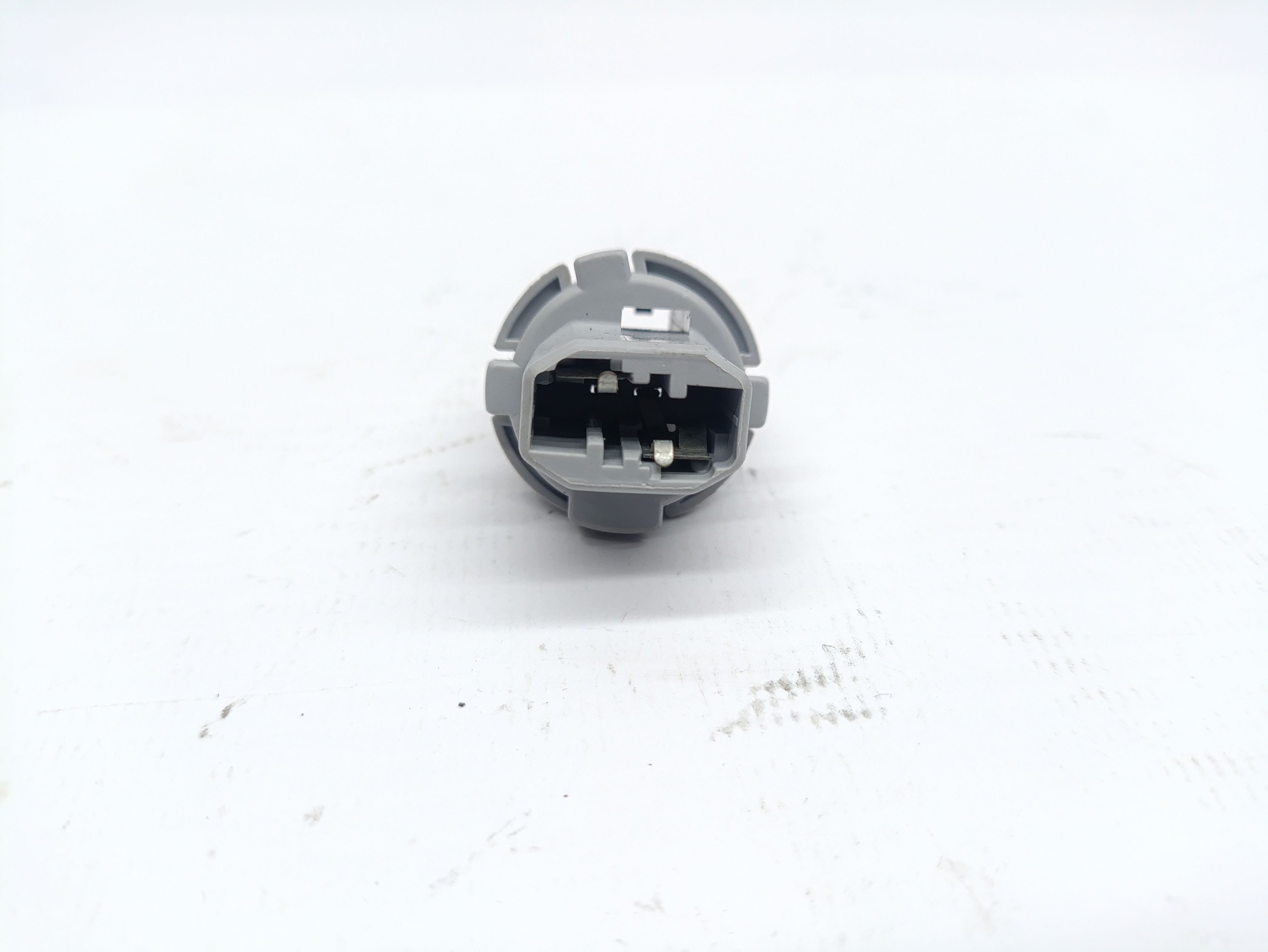 Suporte Porta Lampadas Farolim Direito MAZDA 2 (DY) | 03 - 07