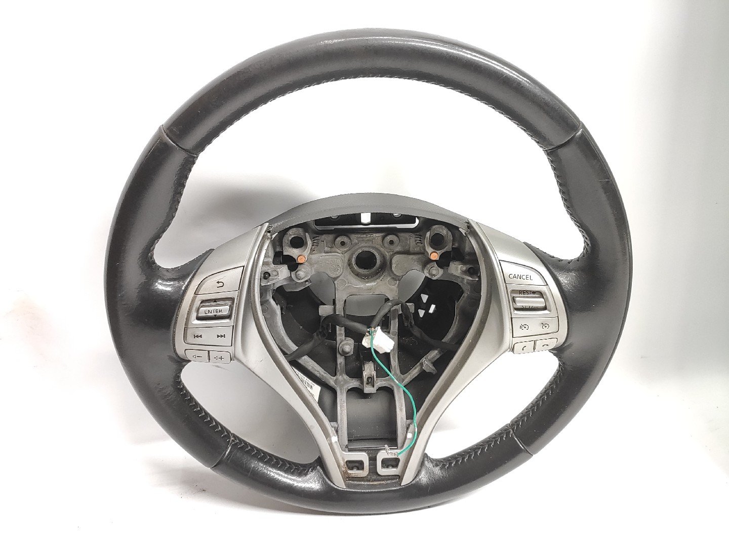 Volante NISSAN QASHQAI II (J11, J11_) | 13 - 