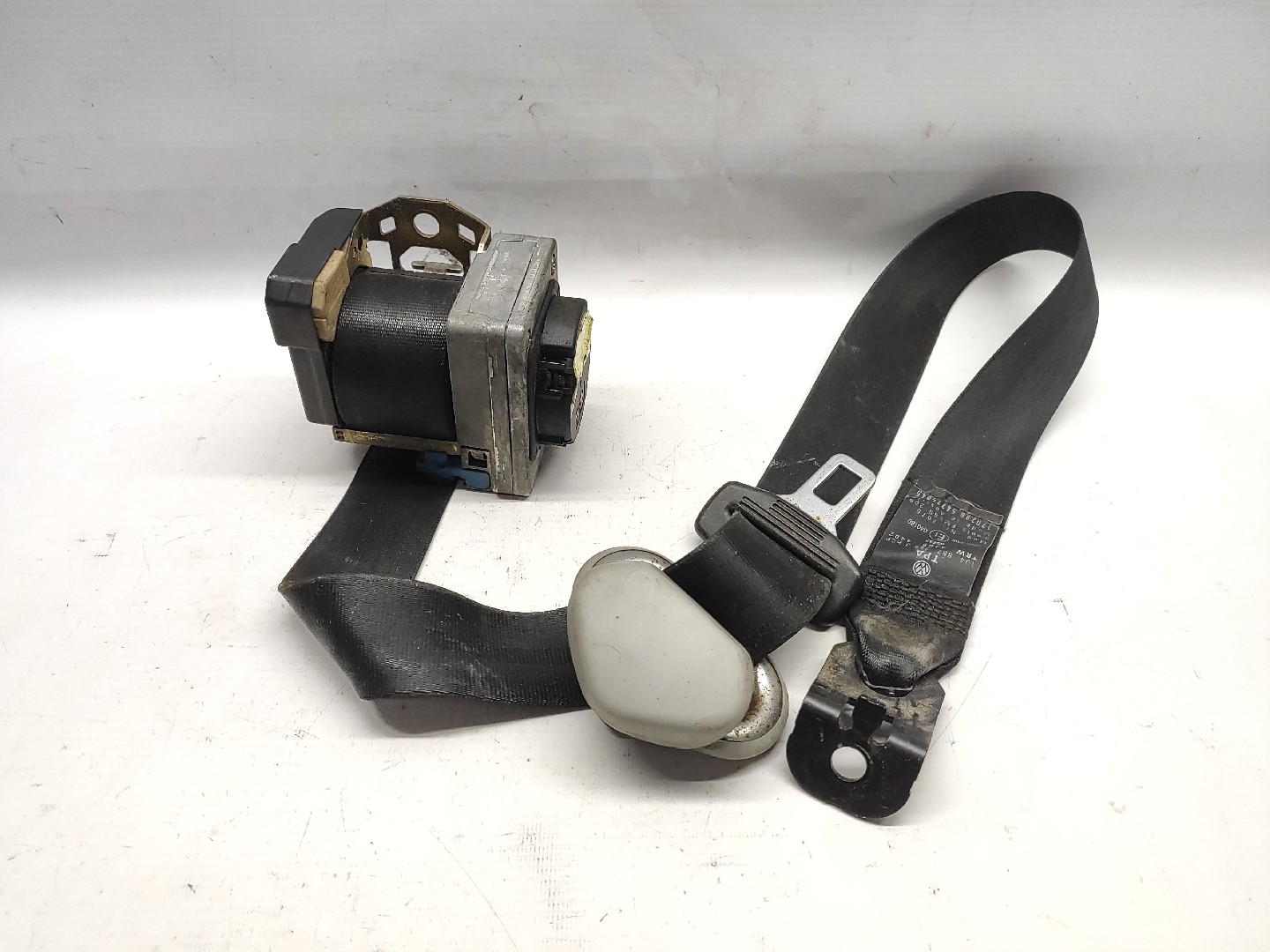 Cinto PreTensor Frente Esquerdo VOLKSWAGEN GOLF IV (1J1) | 97 - 07