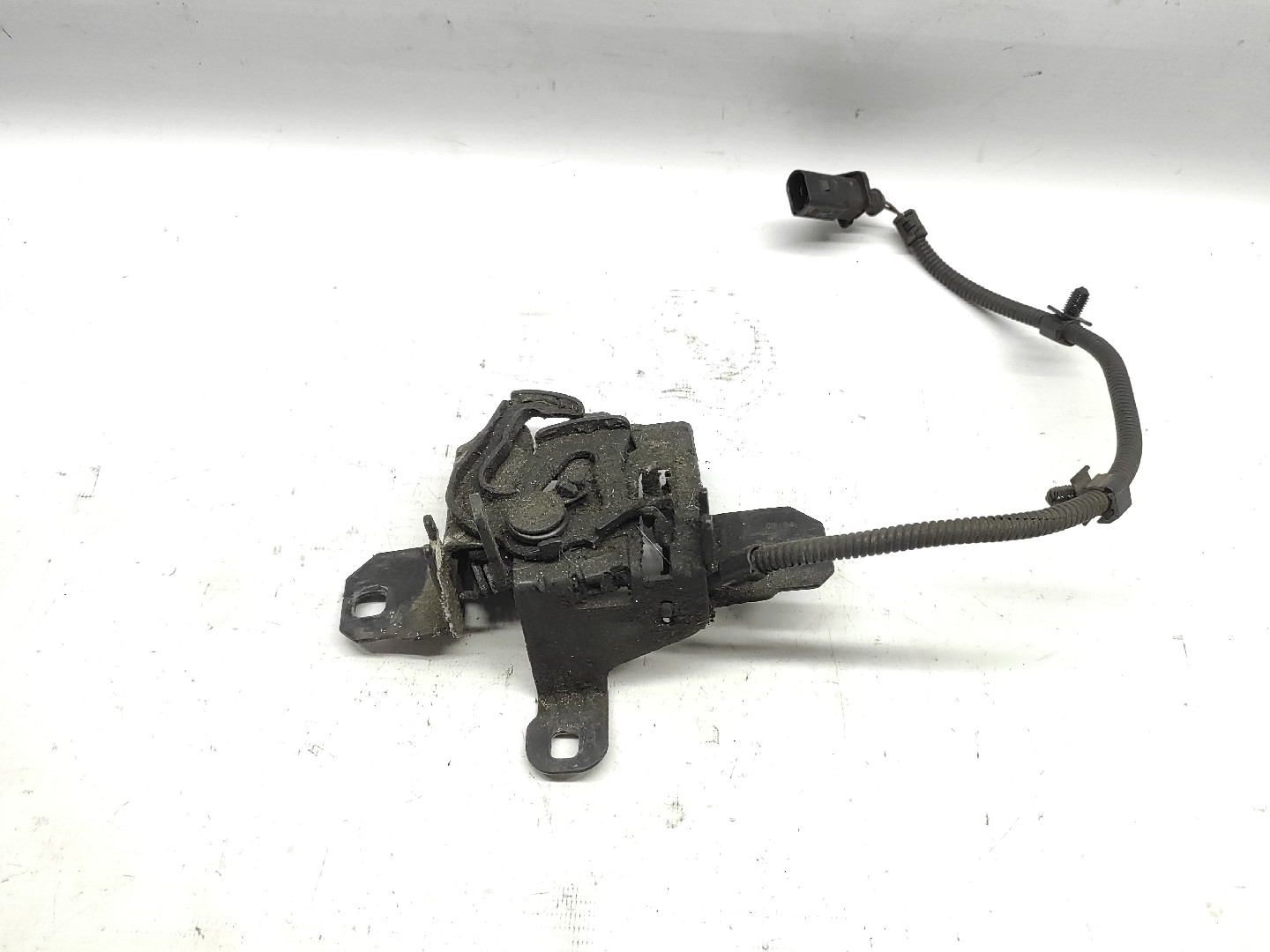 Fechadura Capot VOLKSWAGEN GOLF IV (1J1) | 97 - 07