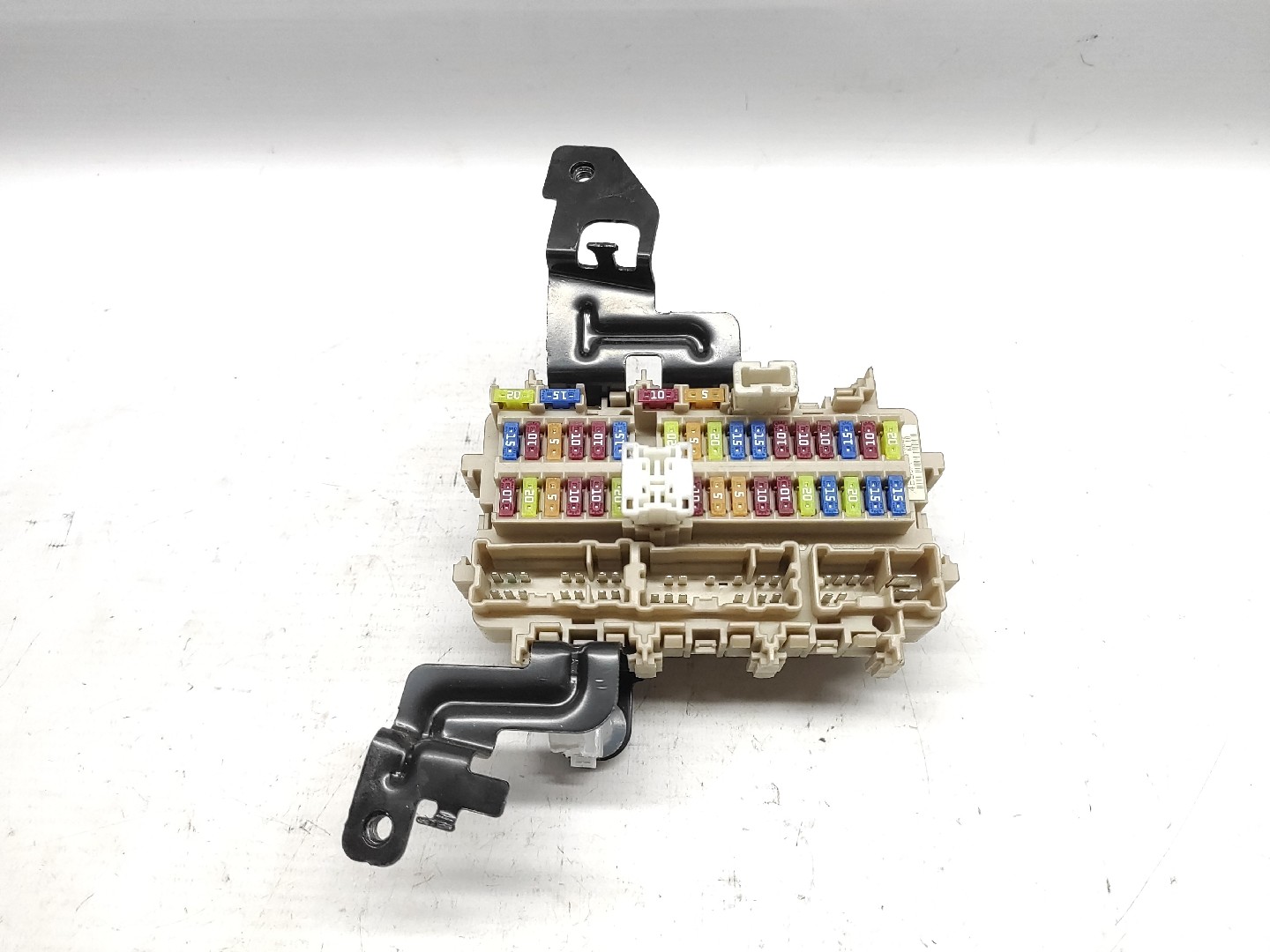 Caixa Fusiveis NISSAN QASHQAI II (J11, J11_) | 13 - 