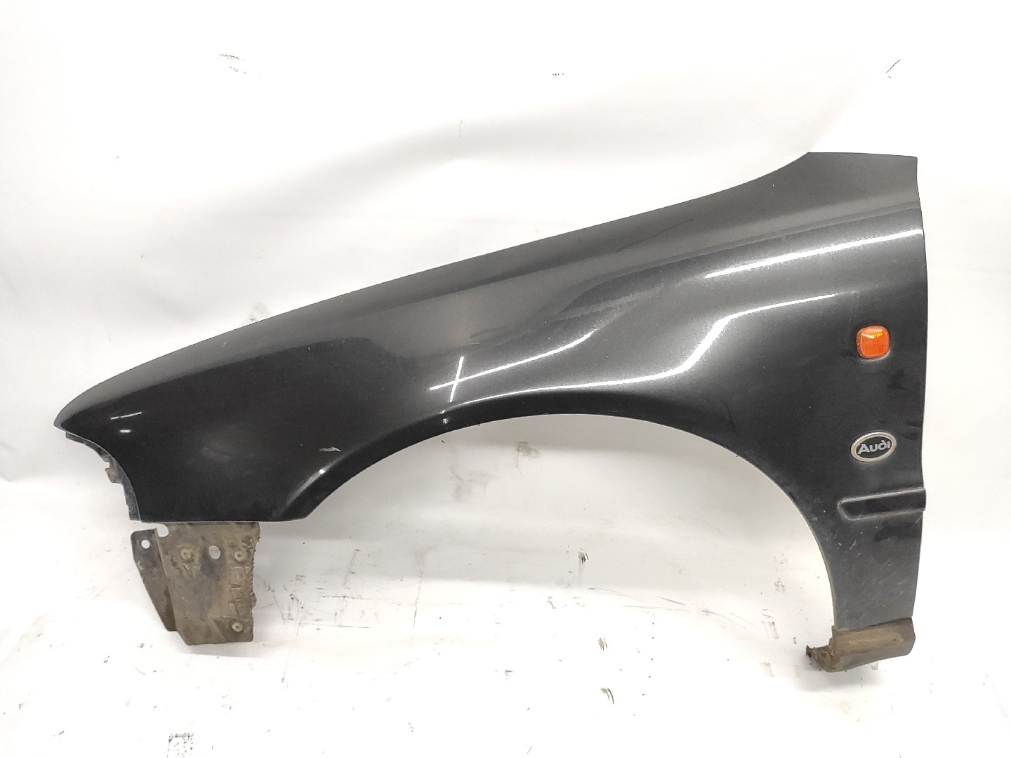 Guarda Lamas Frente Esquerdo AUDI A4 (8D2, B5) | 94 - 01