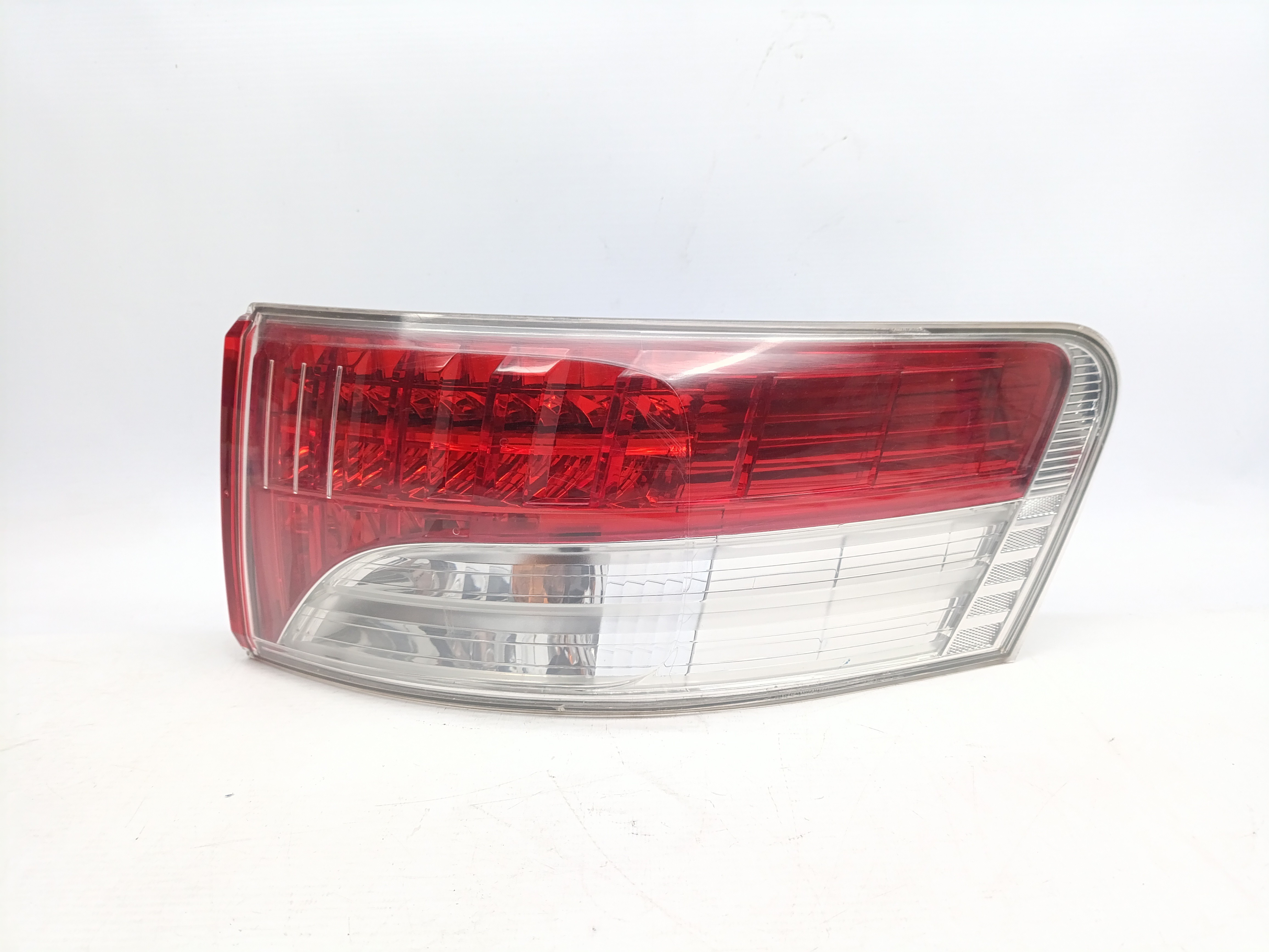 Piloto Trasero derecho TOYOTA AVENSIS Combi (_T27_) | 09 - 18