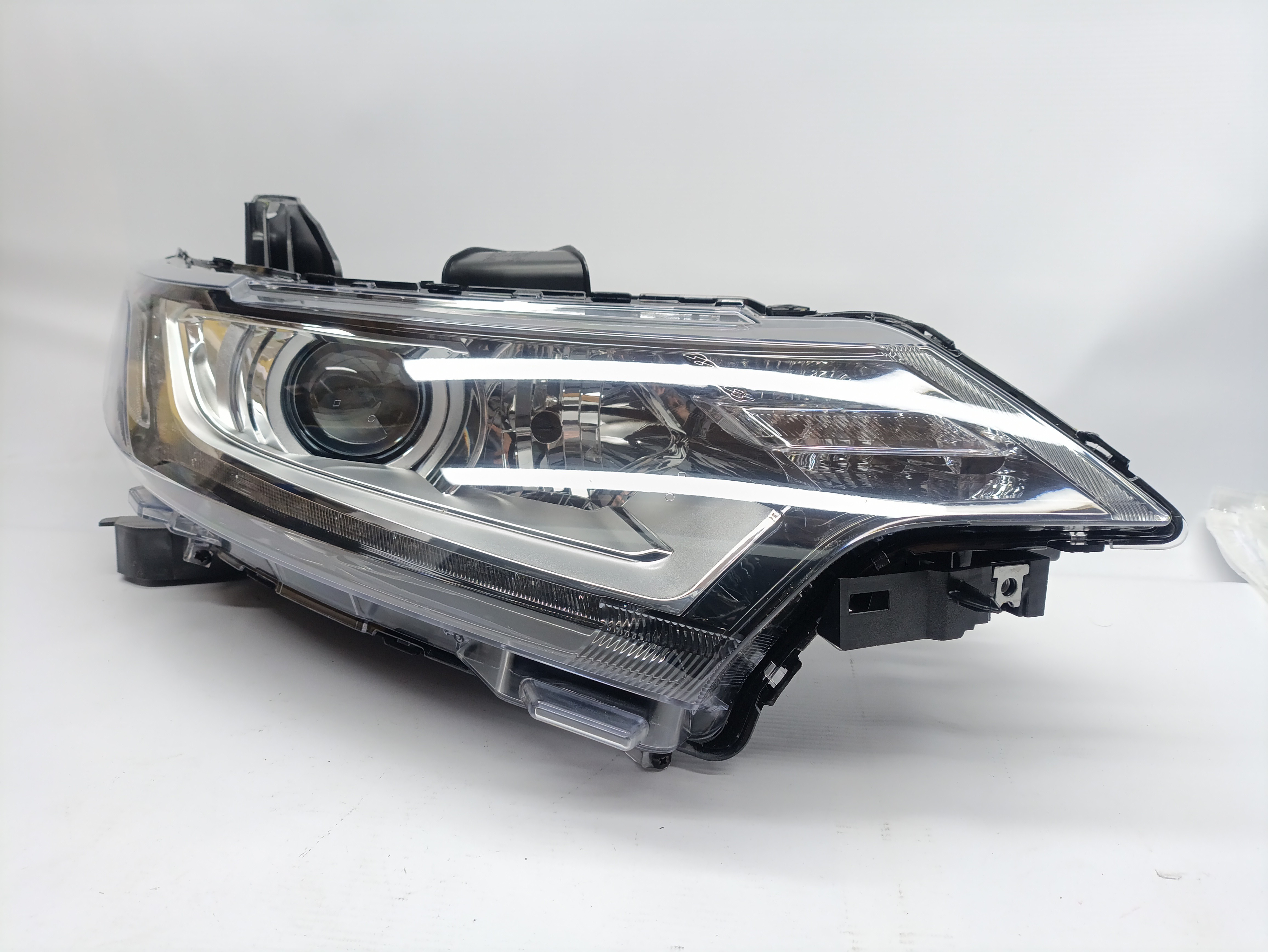 Faro derecho MITSUBISHI OUTLANDER II (CW_W) | 06 - 12