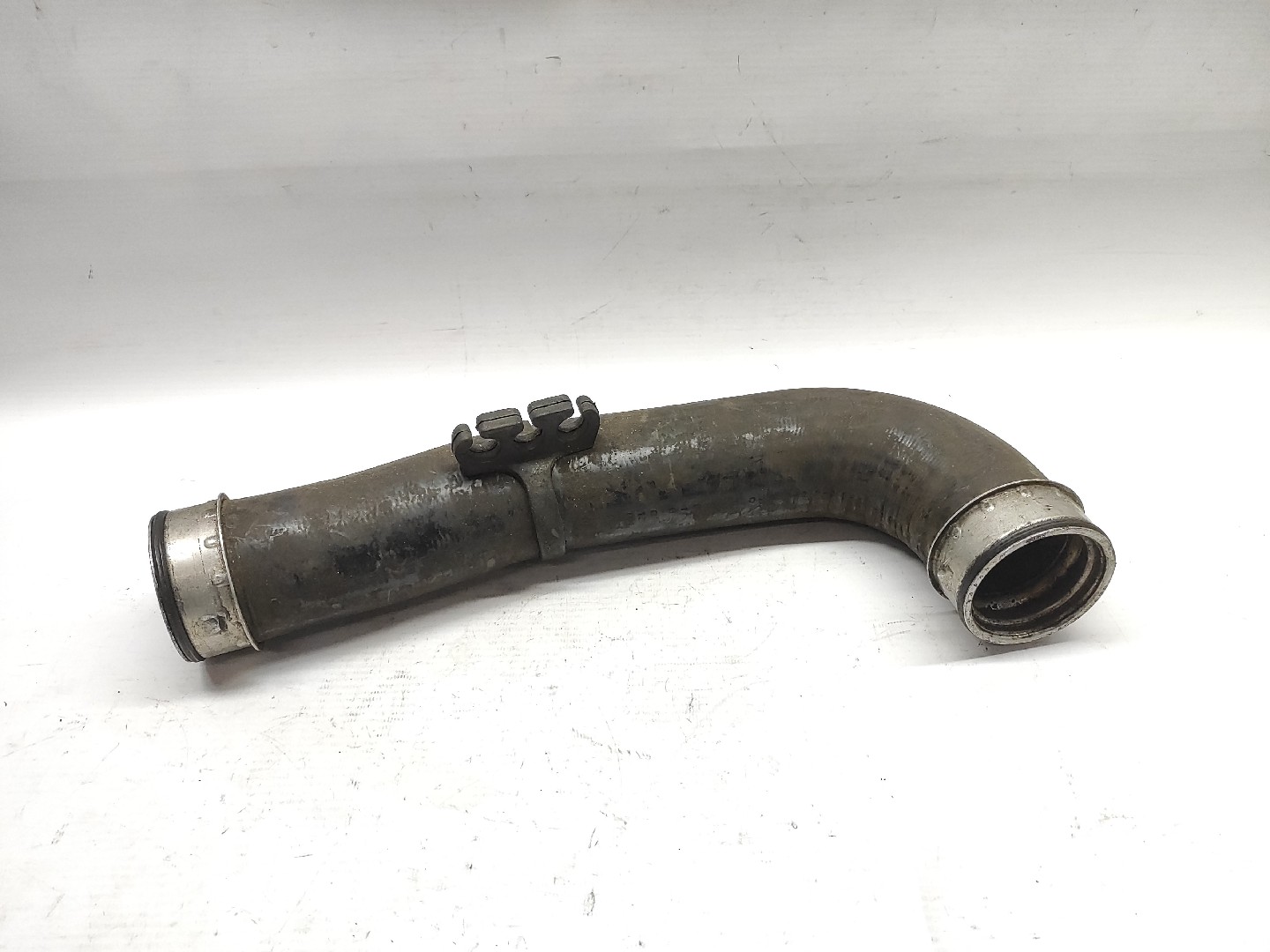 Tubo de IC Intercooler VOLKSWAGEN CADDY III Caixa (2KA, 2KH, 2CA, 2CH) | 04 - 15