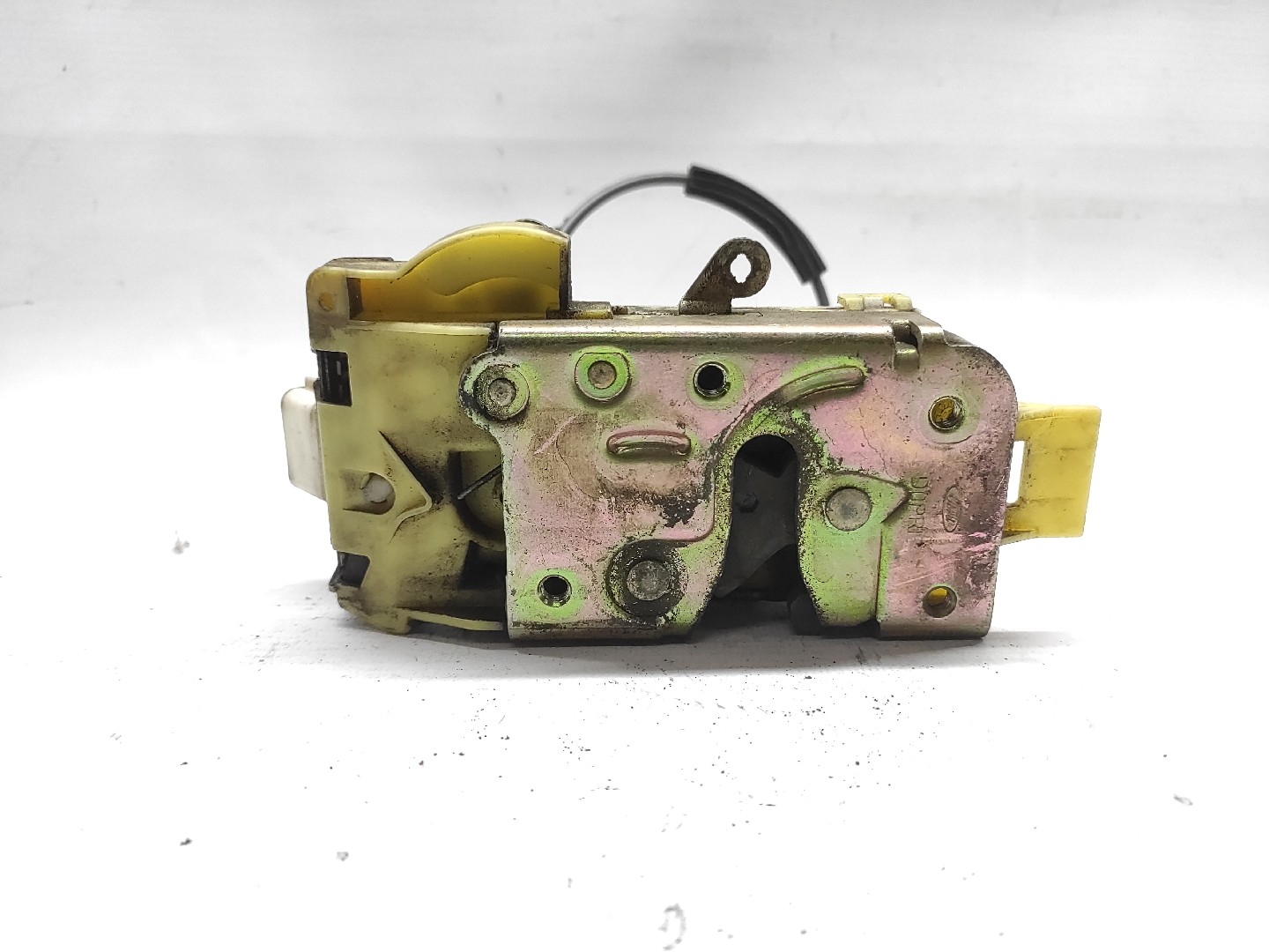 Fechadura Frente Esquerda FORD FOCUS Caixa/Combi (DNW) | 98 - 05