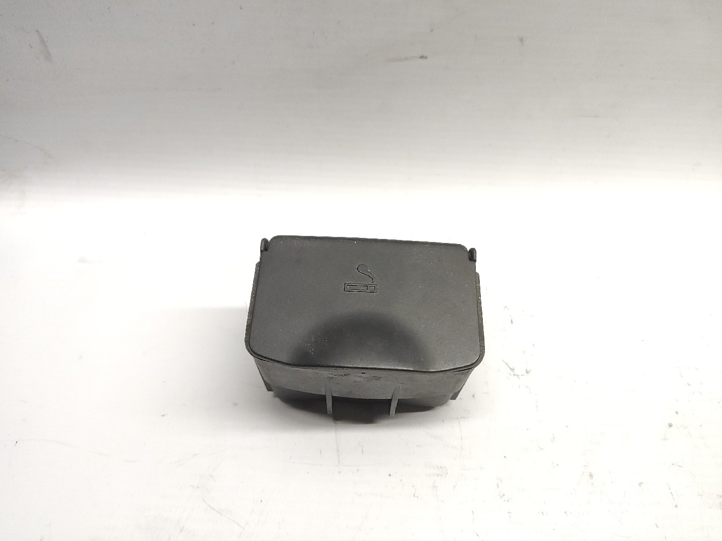 Cinzeiro Traseiro FORD FOCUS Caixa/Combi (DNW) | 98 - 05