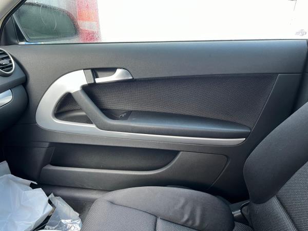 Forra da Porta Frente Direita AUDI A3 (8P1) | 03 - 13
