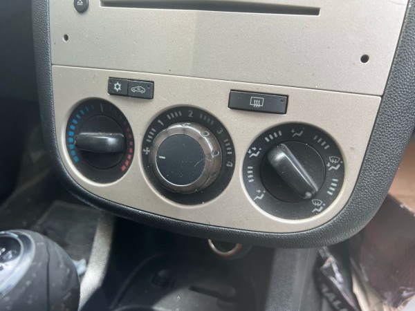 Riscaldamento Climatronic OPEL CORSA D (S07) | 06 - 14