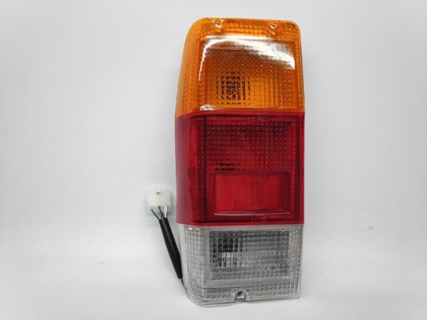 Rückleuchte Links NISSAN VANETTE Autocarro (C22) | 86 - 11