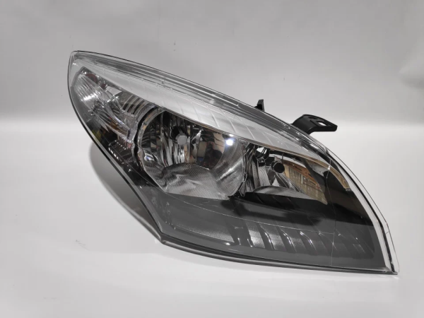 Farol / Optica Direita RENAULT MEGANE III Hatchback (BZ0/1_) | 08 - 
