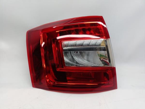 Rückleuchte Links SKODA OCTAVIA III Combi (5E5) | 12 - 