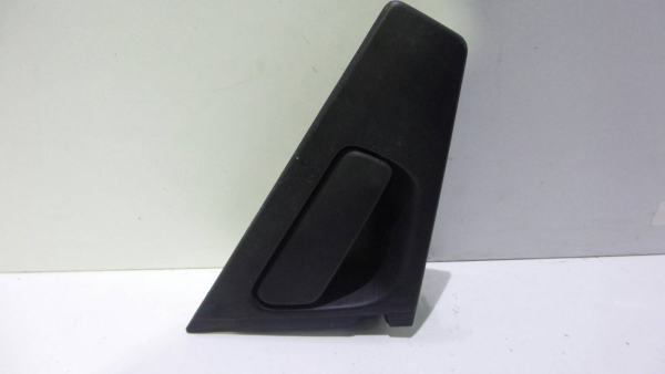 Puxador da Porta Trás Esquerda (425150).