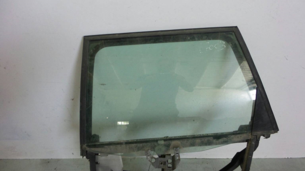 Porte Arrière Gauch en verre AUDI A4 Avant (8D5, B5) | 94 - 02