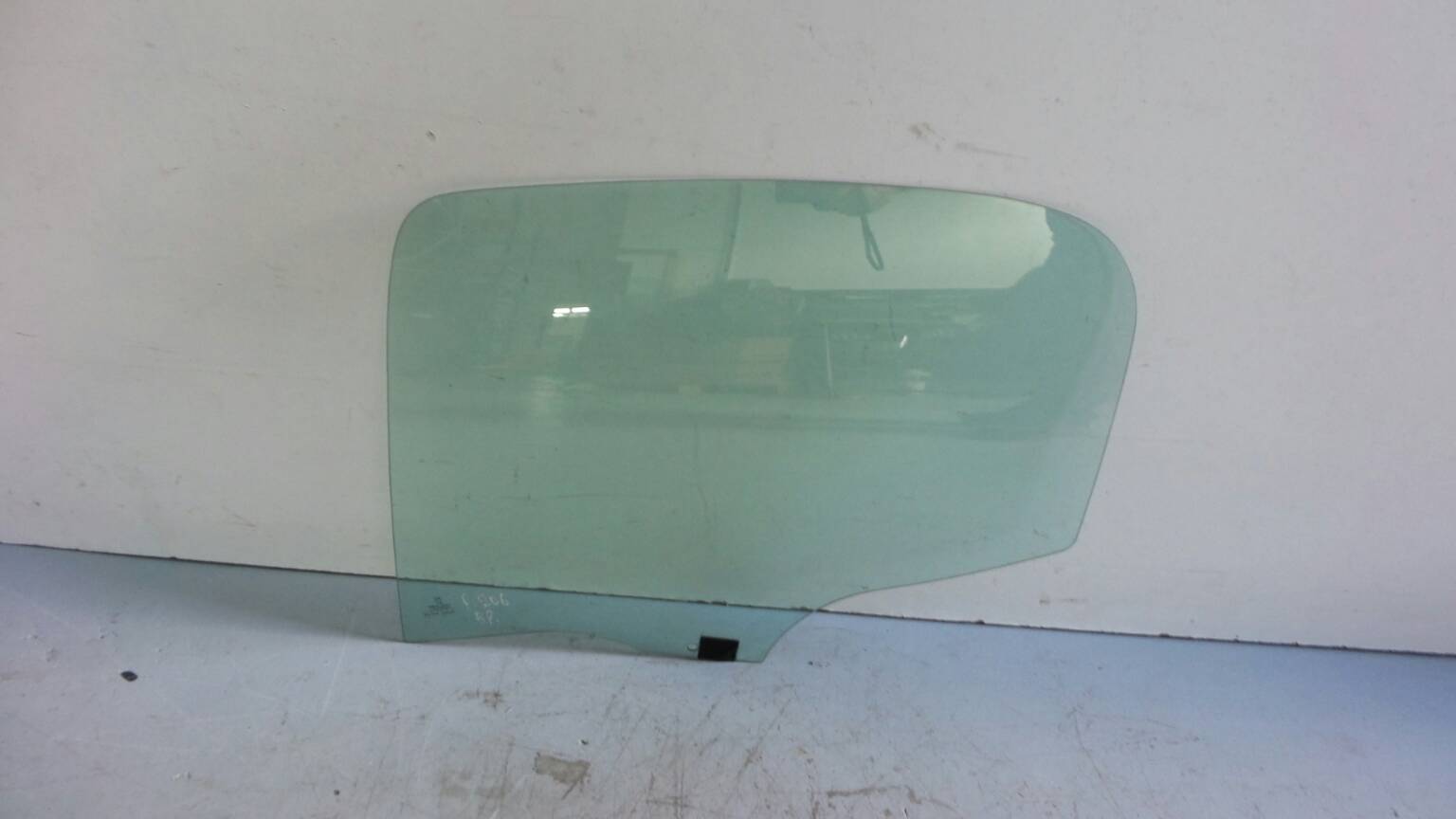Left Rear Door Glass PEUGEOT 206 Hatchback (2A/C) | 98 - 12