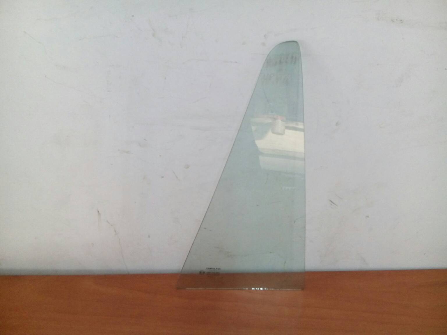 Vidro Porta Trás Direita (115635).