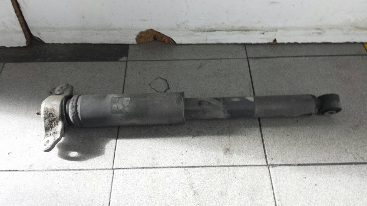 Amortecedor Tras Direito OPEL INSIGNIA A Sports Tourer (G09) | 08 - 17