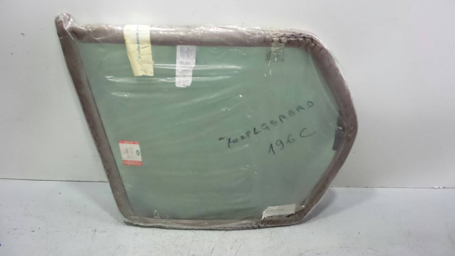 Vetro del porta post sinistra LAND ROVER FREELANDER (L314) | 98 - 06