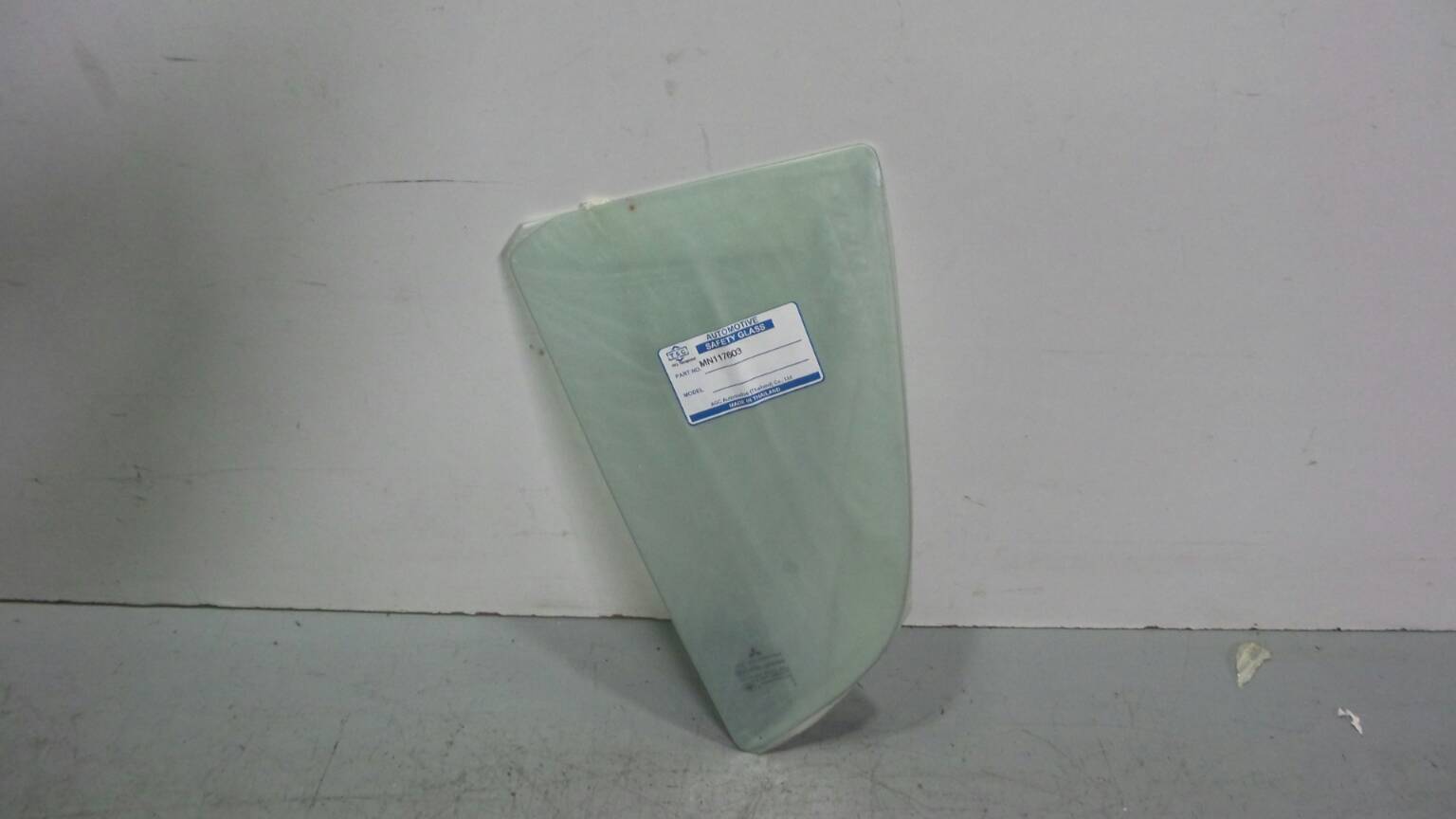 Vidro Porta Trás Esquerda (159980).