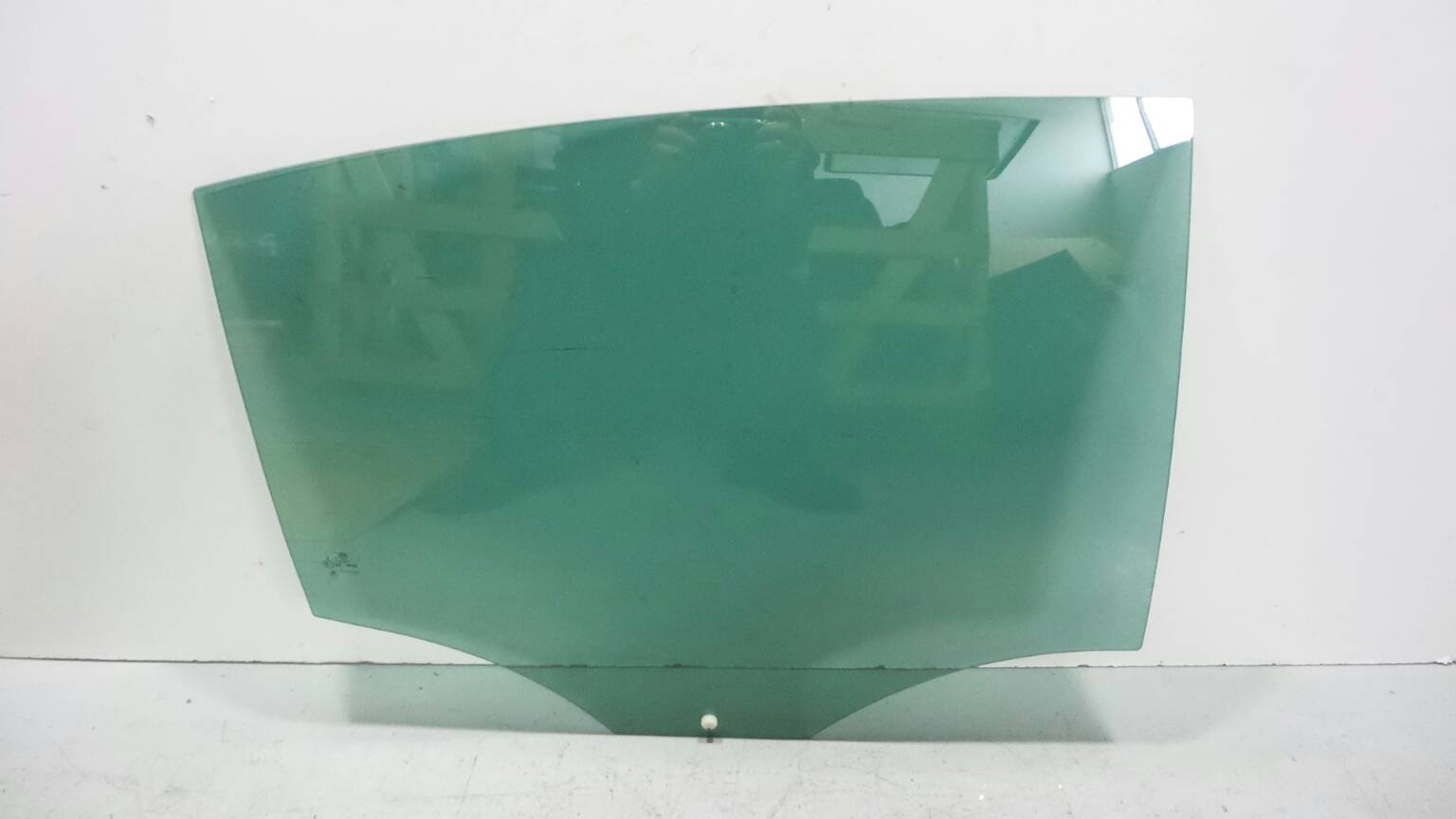 Right rear door glass VOLKSWAGEN PASSAT Variant (3C5) | 05 - 11