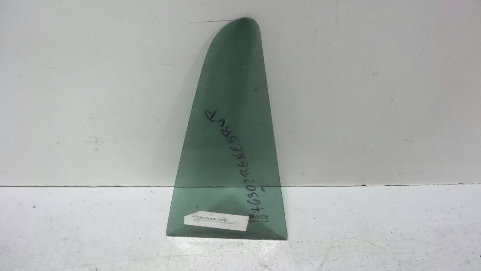 Vidro Porta Trás Direita (160942).