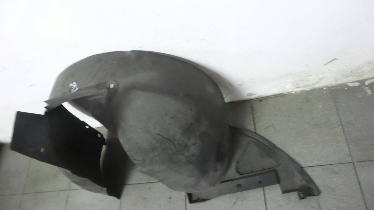 Cave de Roda Frente Esquerdo