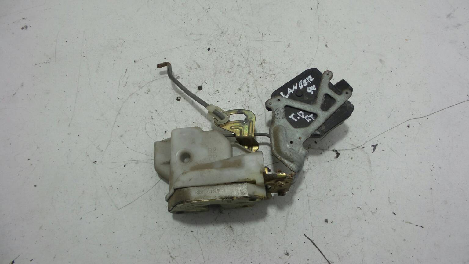 Serrure arrière droite MITSUBISHI LANCER V (CB_A, CD_A, CE_A) | 91 - 96