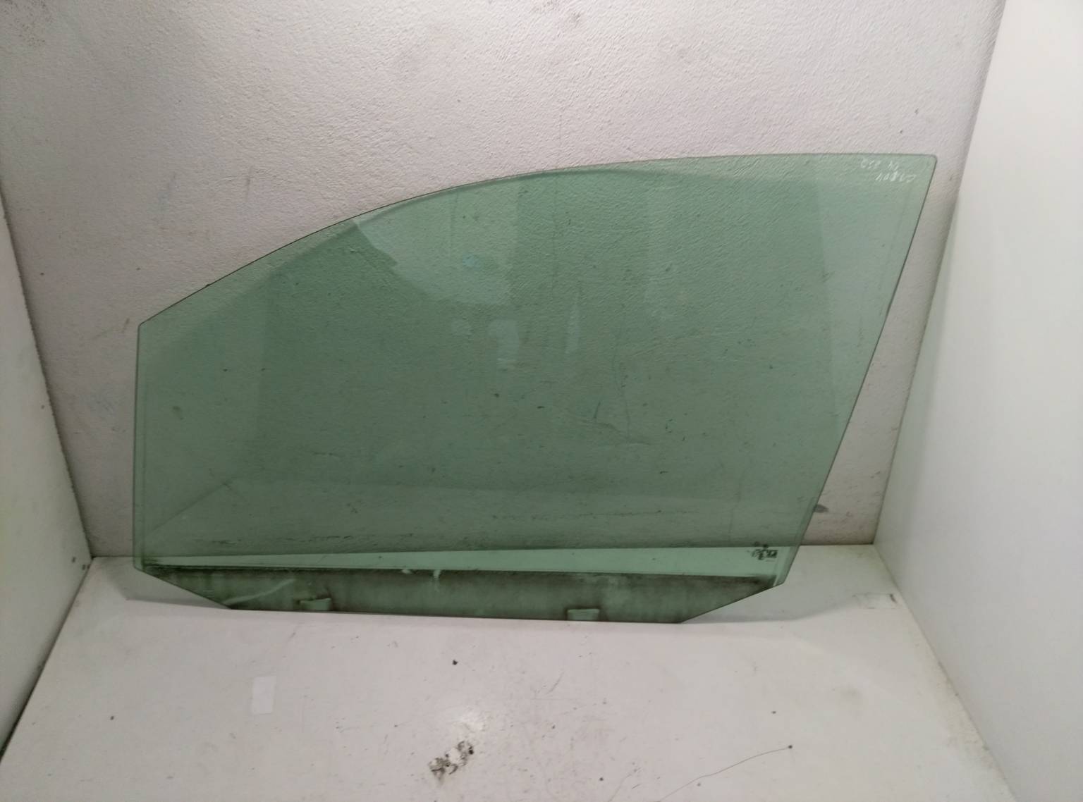 Vidro Porta Frente Esquerda (250239).
