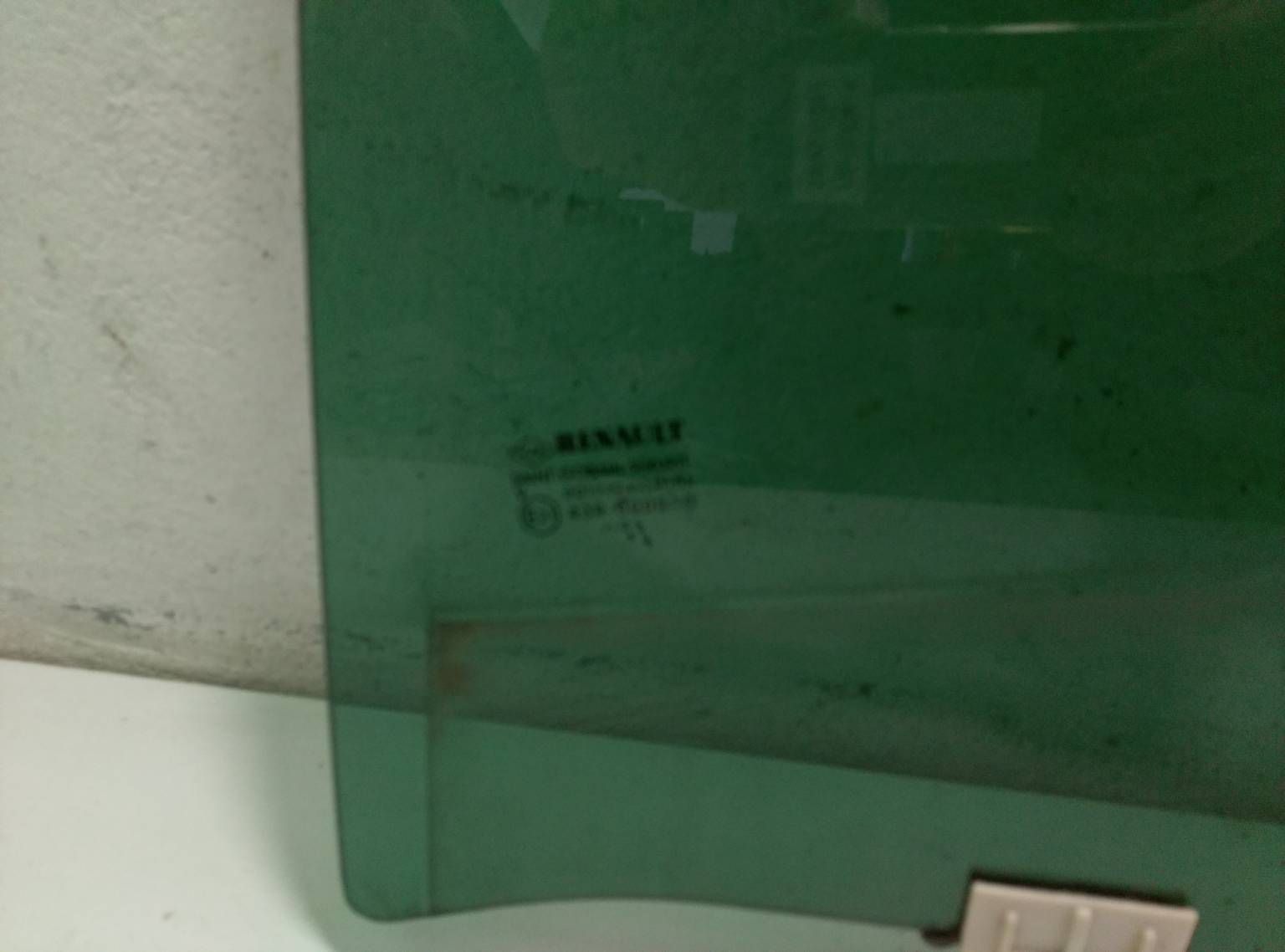 Vidro Porta Trás Esquerda (250468).