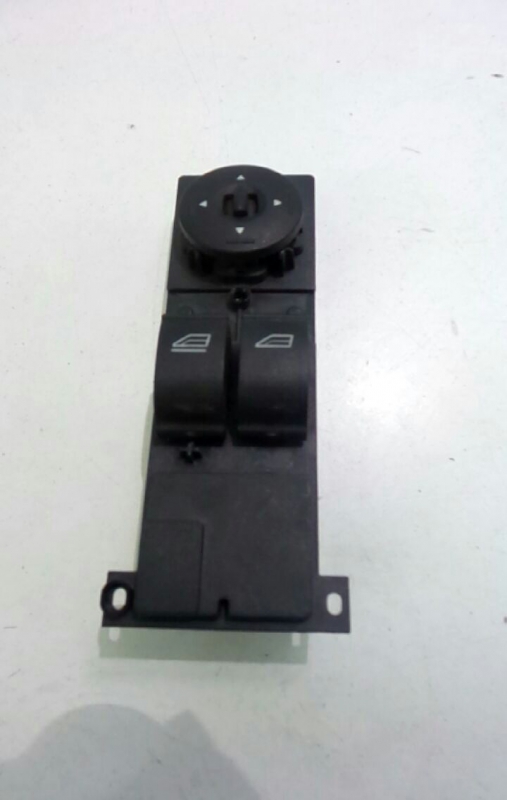 Comutador Interruptor Vidro Frente Esquerdo FORD FOCUS II (DA_, HCP, DP) | 04 - 13