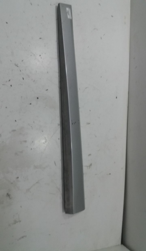 Friso Porta Frente Esquerda