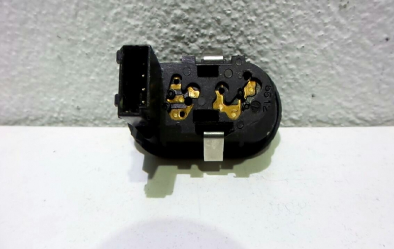 Right Front Window Switch OPEL ZAFIRA A Veículo multiuso (T98) | 99 - 05 Imagem-1