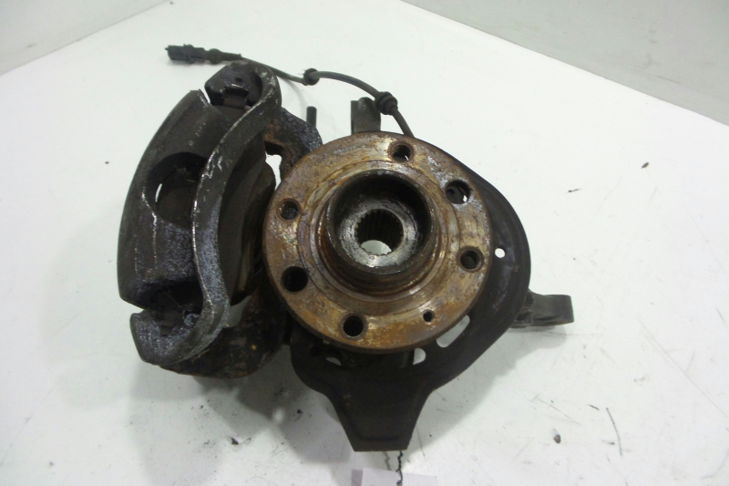 Manga de Eixo Frente Esquerda OPEL CORSA C (X01) | 00 - 09