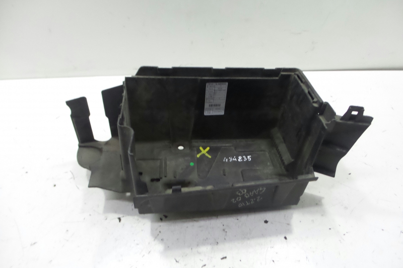 Boîte de batterie SAAB 9-3 (YS3F, E79, D79, D75) | 02 - 15 Imagem-0