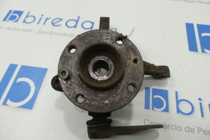 Manga de Eixo Frente Esquerda RENAULT CLIO II (BB_, CB_) | 98 - 