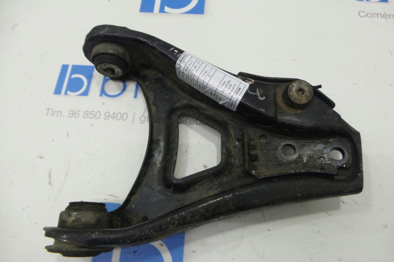 Braço Suspensao Frente Esquerdo RENAULT CLIO II (BB_, CB_) | 98 - 