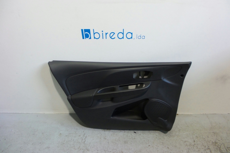 Forra da Porta Frente Esquerda RENAULT CLIO IV (BH_) | 12 - 