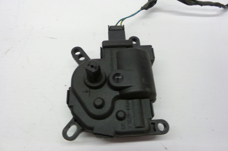 Motor Regulaçao Comporta Chauffage FORD TRANSIT CONNECT (P65_, P70_, P80_) | 02 - 