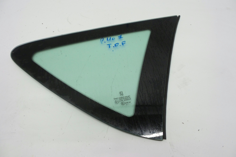 Rear right quarter glass PEUGEOT 407 SW (6E_) | 04 - 11