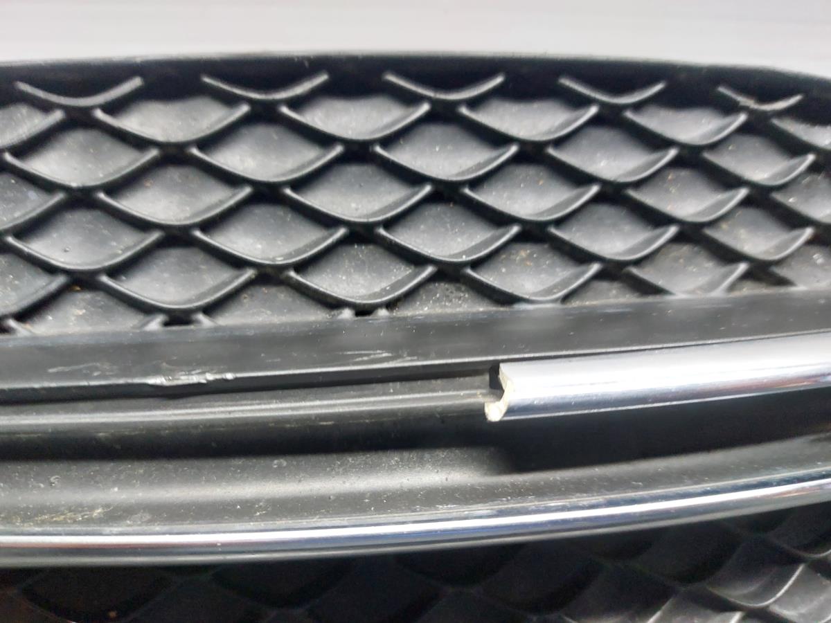 Grelha MERCEDES-BENZ C-CLASS (W205) | 13 -  Imagem-3
