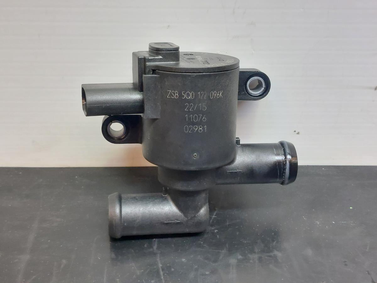 Bomba Agua Auxiliar VOLKSWAGEN GOLF VII (5G1, BQ1, BE1, BE2) | 12 - 