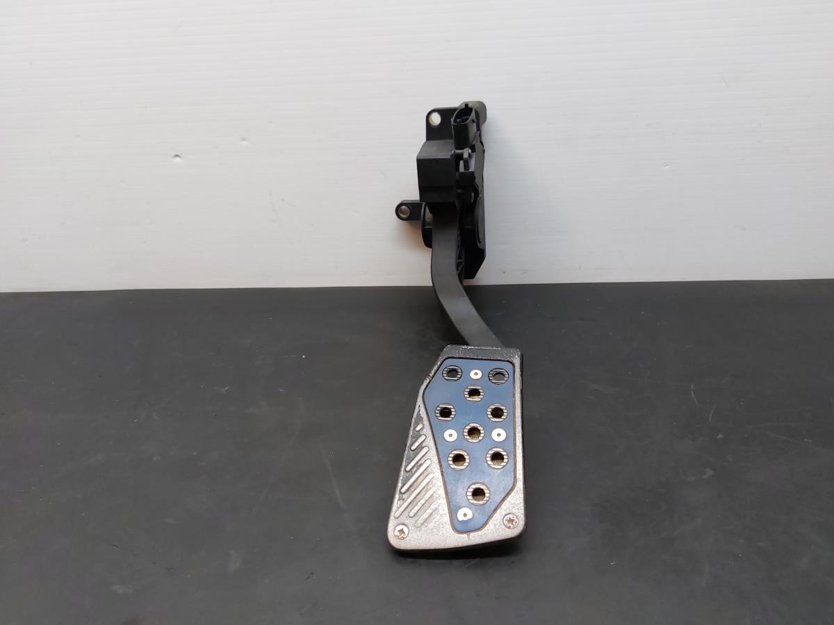 Pedal Acelarador / Potenciometro IVECO DAILY III Camião de plataforma/chassis | 98 - 09