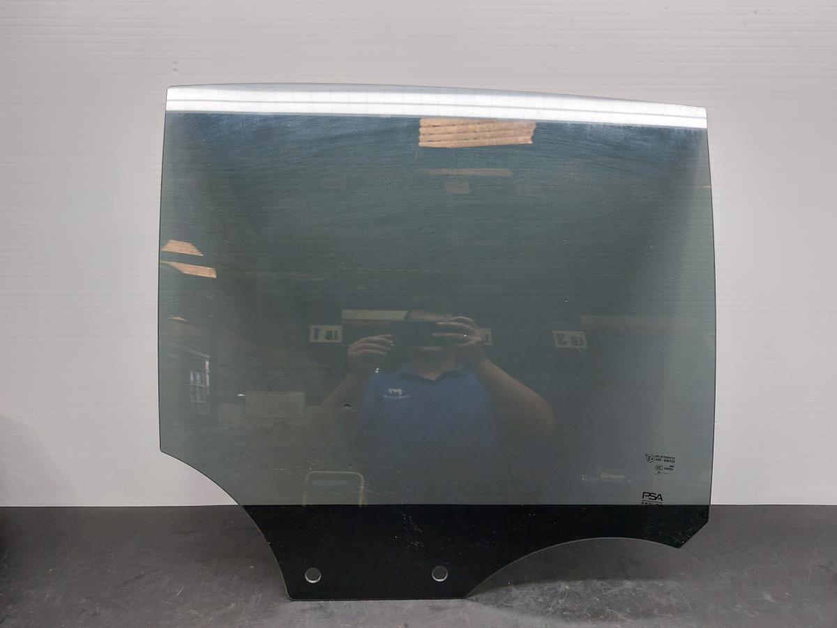Vidro de porta OPEL CORSA F | 19 - 