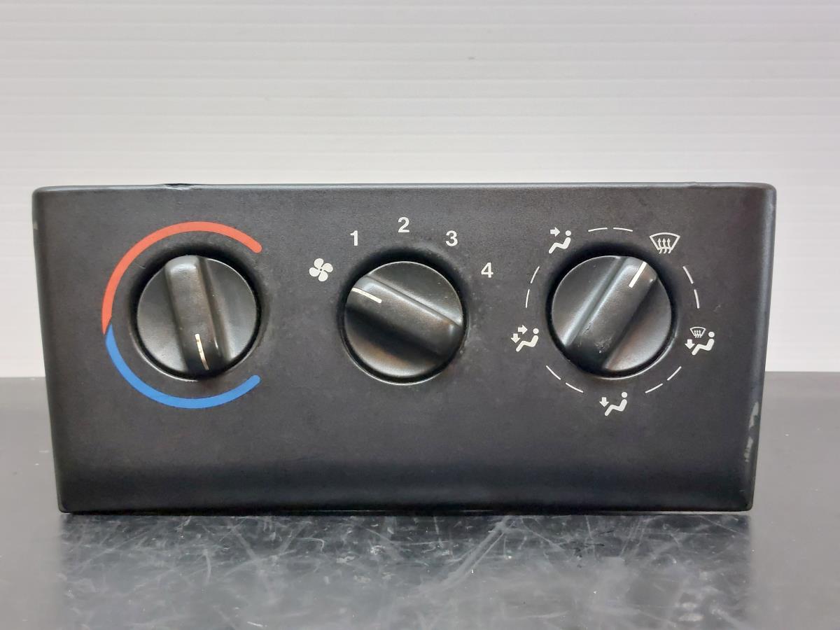 Comando da sofagem (ECU AC) OPEL VECTRA B Combi (J96) | 96 - 03